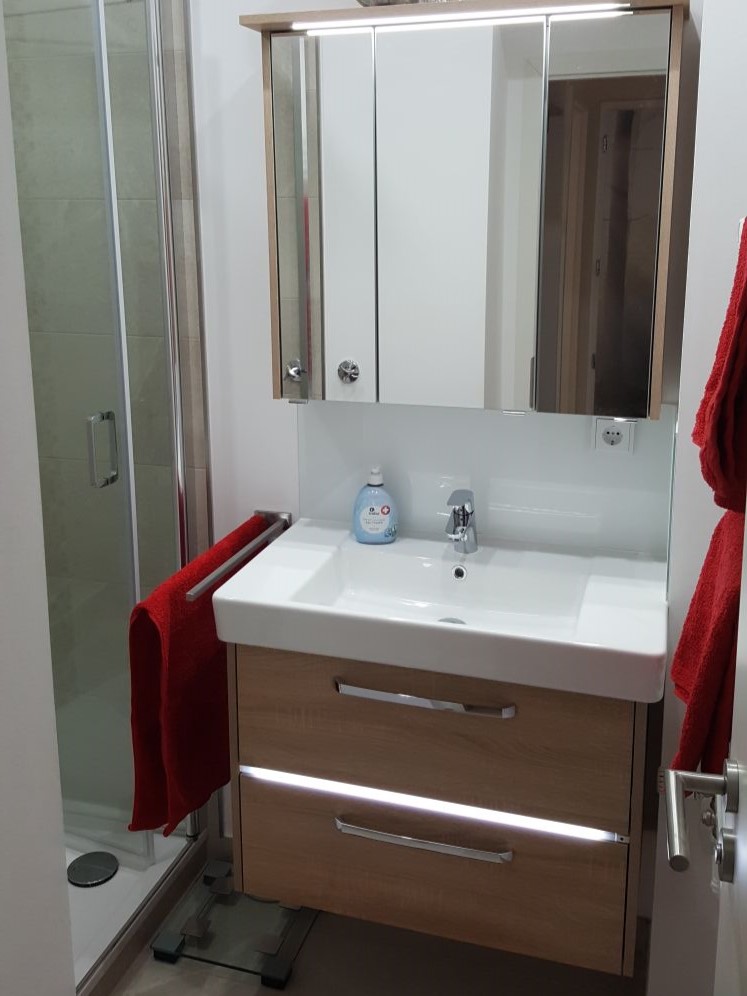Blick ins Badezimmer